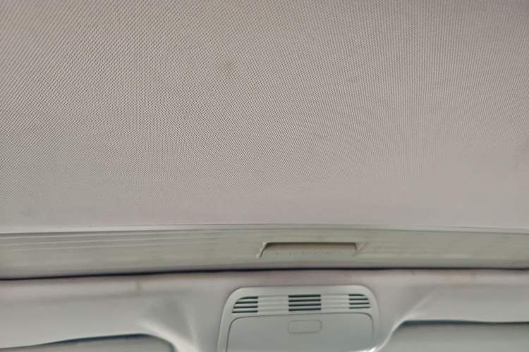 Used Volkswagen Magotan 2012 Facelift 2.0 TSI Prestige Model