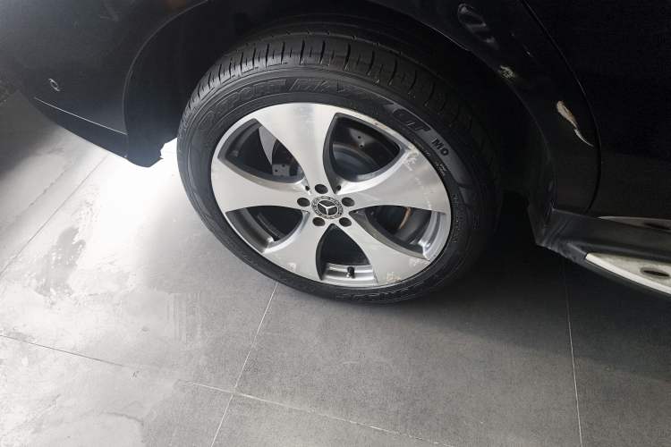 Used Mercedes-Benz GLE 2018 GLE 320 4MATIC Luxury Collection Edition Exterior 5