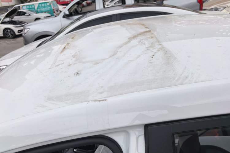 Used Roewe i5 2026 Model 1.5L Manual Comfort Version Roof