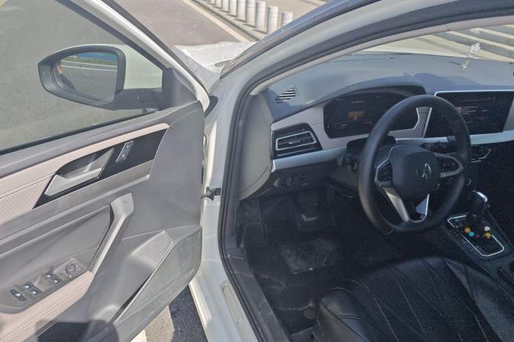 Used Volkswagen Lavida 2023 300TSI DSG Full-Comfort Edition
