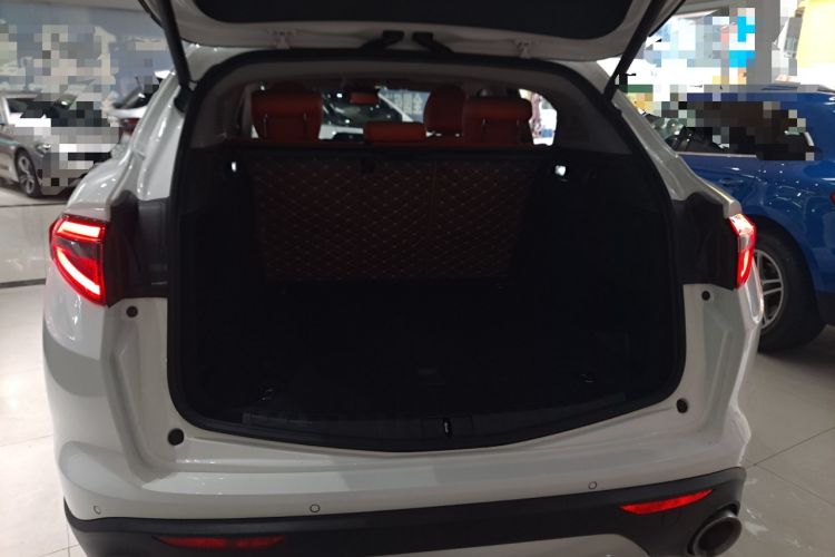 Used Alfa Romeo Stelvio 2017 2.0T 200HP Elite Edition