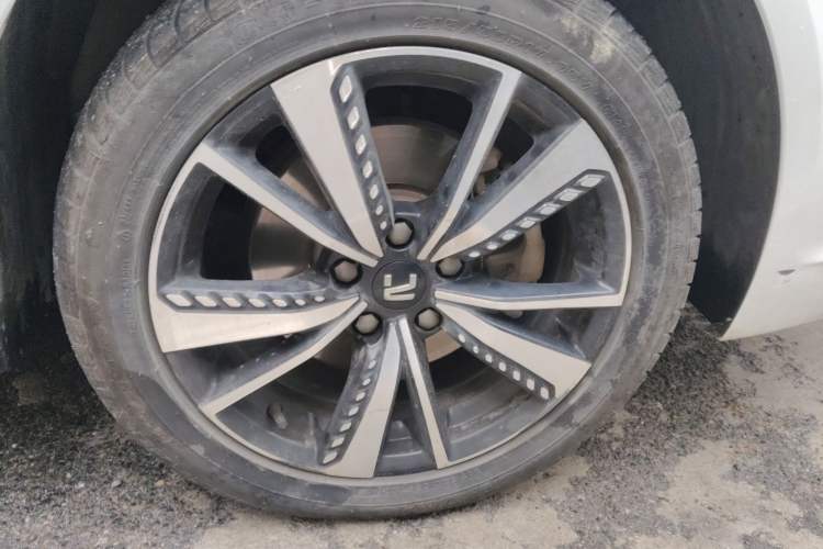 Used Rising ER6 2021 New Dynamic Edition 620km Smart Drive Version Right Front Wheel Hub