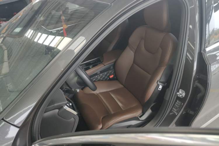 Used Volvo S90 2022 B5 Zhiyuan Luxury Edition