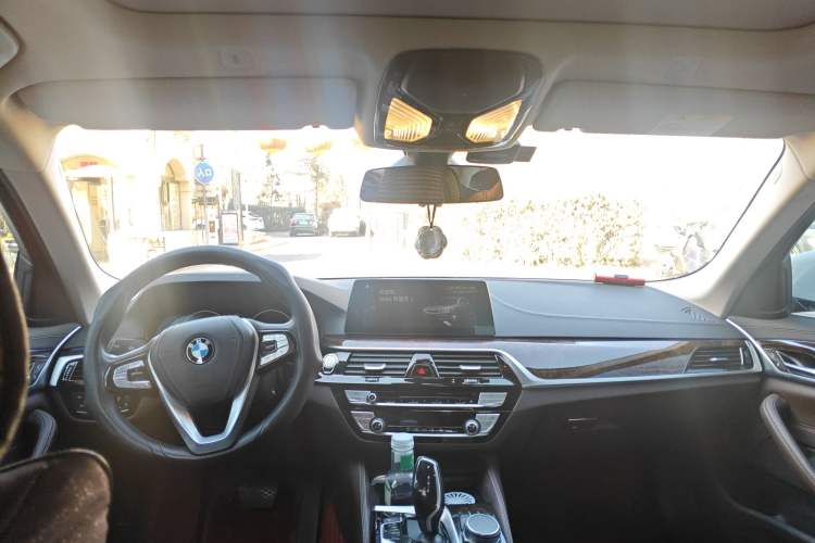 Used BMW 5 Series 2019 525Li Luxury Package