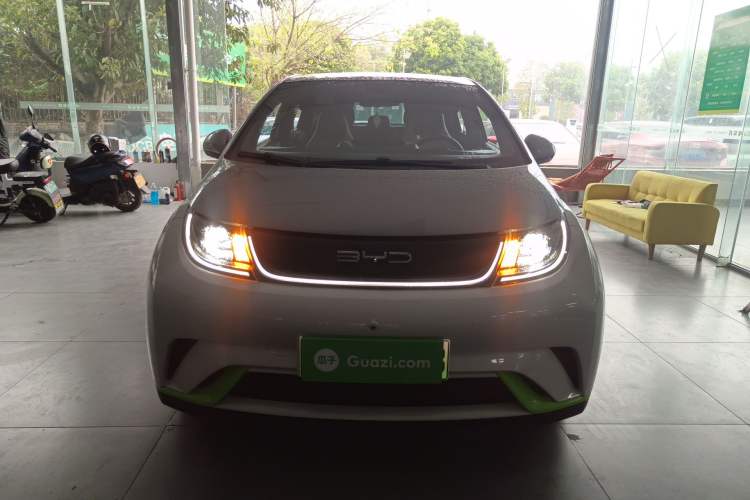 Used BYD Dolphin 2021 405 km Fashion Edition