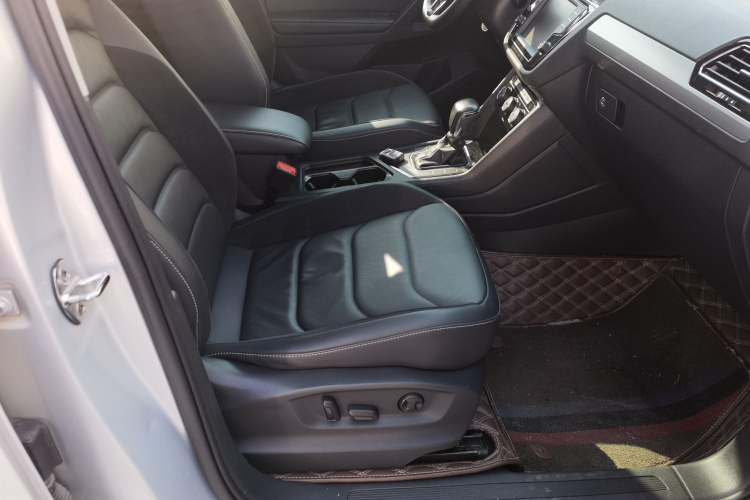 Used Volkswagen Tiguan L 2018 330TSI Automatic Two-Wheel Drive Luxury Edition