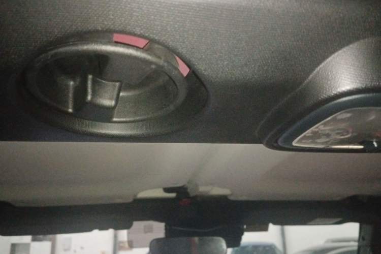 Used BAIC Off-Road BJ40 2019 2.3T Automatic Four-Wheel Drive Urban Hunter Edition Premium Model China VI Emission Standard
