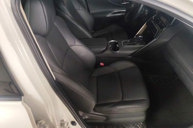 Used Toyota Venza 2022 2.0L CVT Two-Wheel Drive Luxury Edition