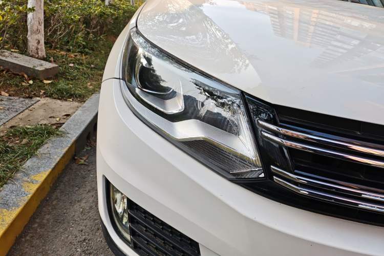 Used Volkswagen Tiguan L 2015 1.8TSI Automatic Two-Wheel Drive Luxury Model
