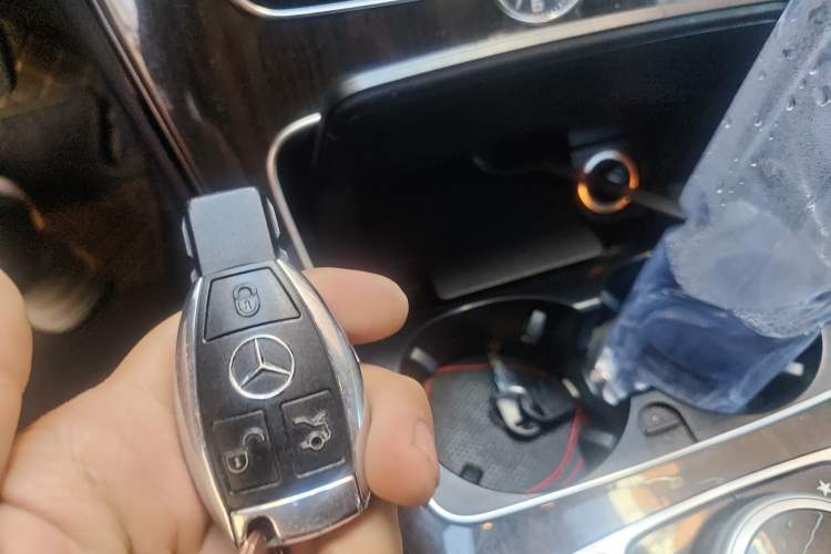 Used Mercedes-Benz C-Class 2017 C 200 L Vehicle Key