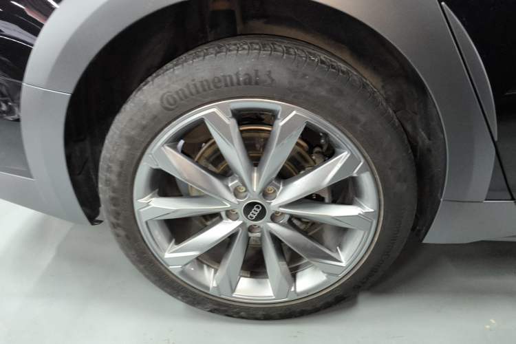 Used Audi A6 2024 allroad quattro 55 TFSI Prestige Off-Road Model