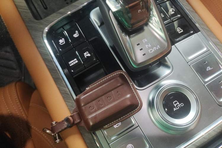 Used Tank 500 New Energy 2023 Hi4-T Interior 1