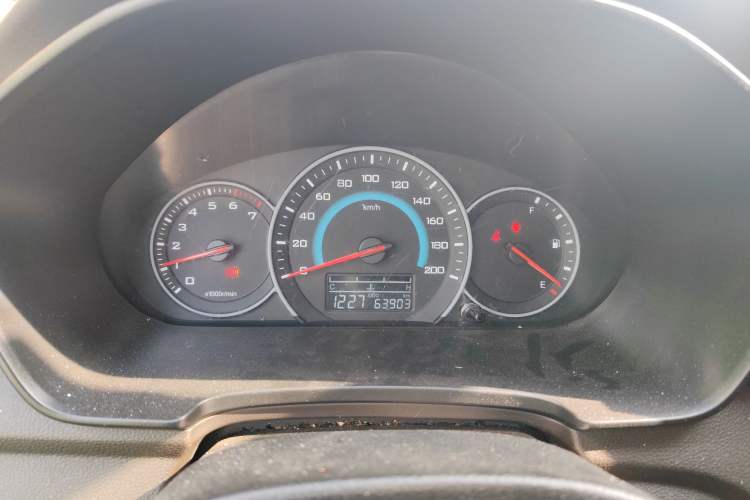 Used Wuling Hongguang V 2019 1.5L Standard Version China VI LAR
