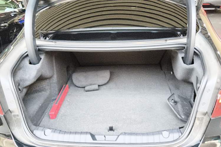 Used Jaguar XFL 2021 XFL 2.0T P250 Two-Wheel-Drive Elite Sport Edition