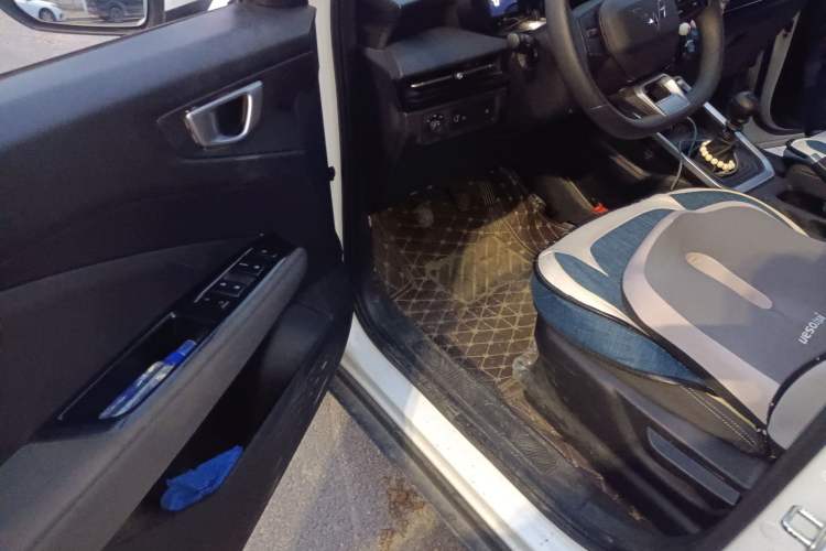 Used Wuling Alvez 2022 1.5L Manual Free-Style Model
