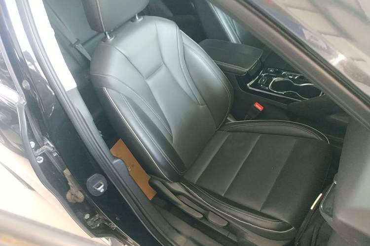 Used Buick Envision 2021 Encore Plus 652T Five-Seat Luxury Model
