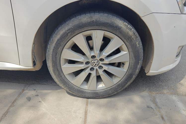 Used Volkswagen Lavida 2015 1.6L Automatic Comfort Edition