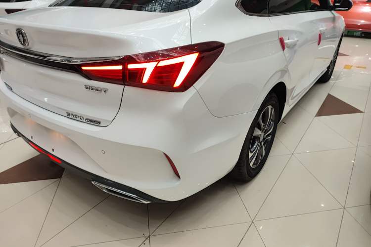 Used CHANGAN Eado 2021 PLUS Blue Whale NE 1.4T GDI DCT Prestige Model
