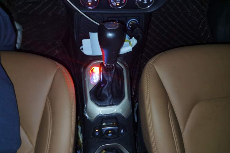 Used Jeep Renegade 2017 180T Automatic Kinetic Edition+
