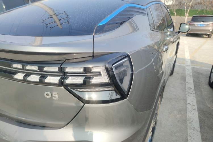 Used Lynk & Co 05 2020 2.0TD Two-Wheel Drive Shine Halo