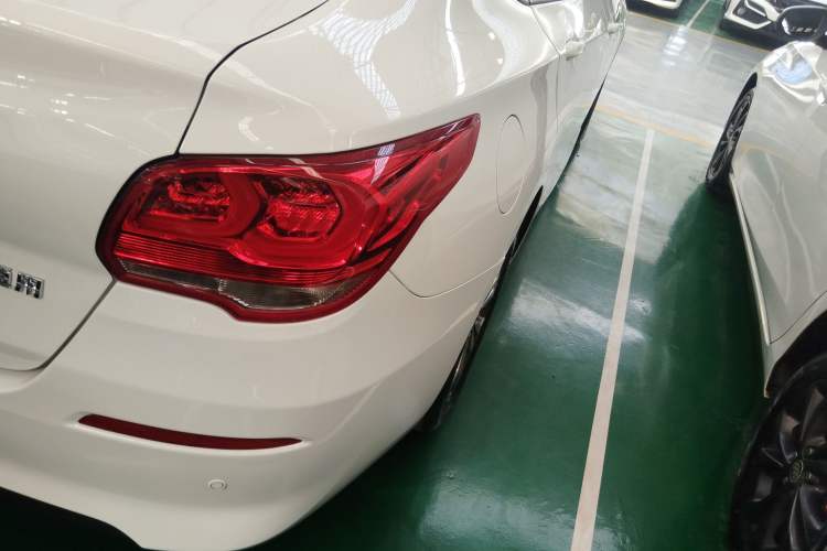 Used Chevrolet Cavalier 2019 320 Automatic Enjoyment with Sunroof Right Rear Taillight