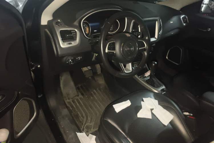 Used Jeep Compass 2017 200T Automatic Family Edition