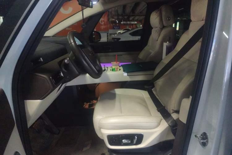 Used Li Auto MEGA 2024 Ultra Model
