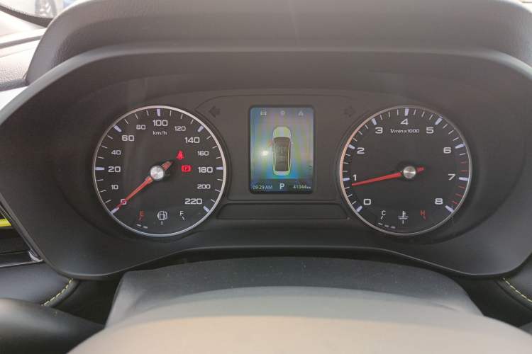 Used Roewe i5 2021 1.5L CVT Platinum Edition
