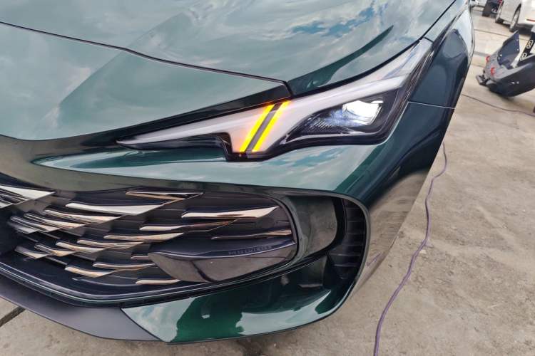 Used MG 7 2023 1.5T DCT Luxurious Supreme Edition
