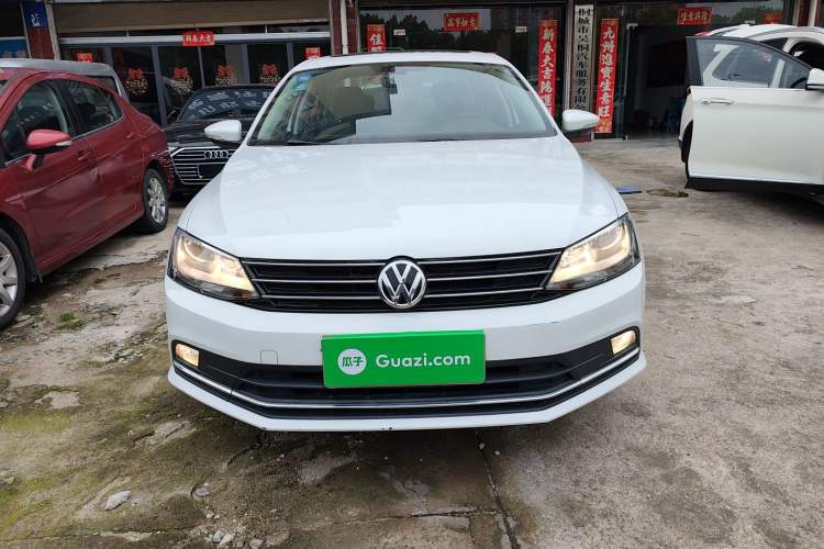Used Volkswagen Sagitar 2018 1.6L Automatic Comfort Model Front