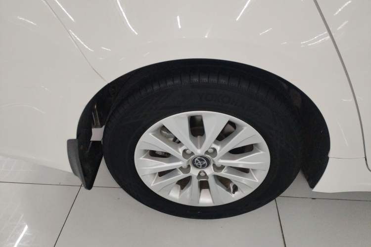 Used Toyota Corolla 2023 1.8L Smart Electric Hybrid Dual-Motor Pioneer Edition Right Rear Wheel Hub