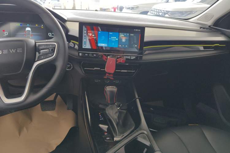 Used Roewe i5 2021 1.5L CVT Diamond Edition
