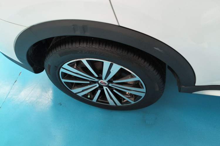 Used Roewe RX5 2020 20T Automatic 4G Connected Million Edition
