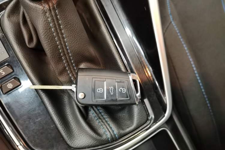 Used Peugeot 308 2016 1.6L Automatic Luxury Edition
