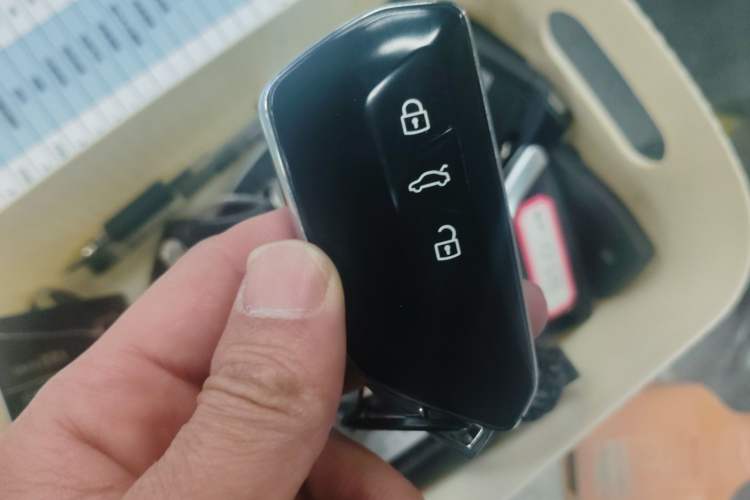 Used Volkswagen ID.3 2025 Smart Model Outstanding Oxygen Edition