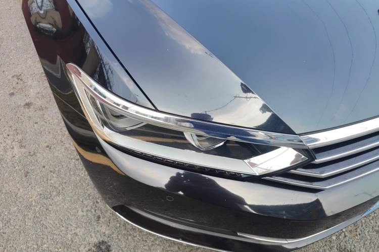 Used Volkswagen Magotan 2019 330TSI DSG Luxury Version China VI Standard Right Front Headlight