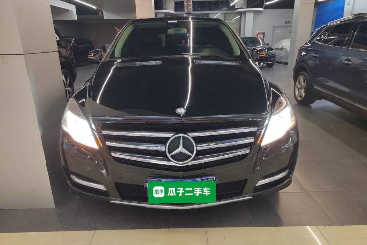 Used Mercedes-Benz R-Class 2017 R 320 4MATIC Business Edition Prestige Model