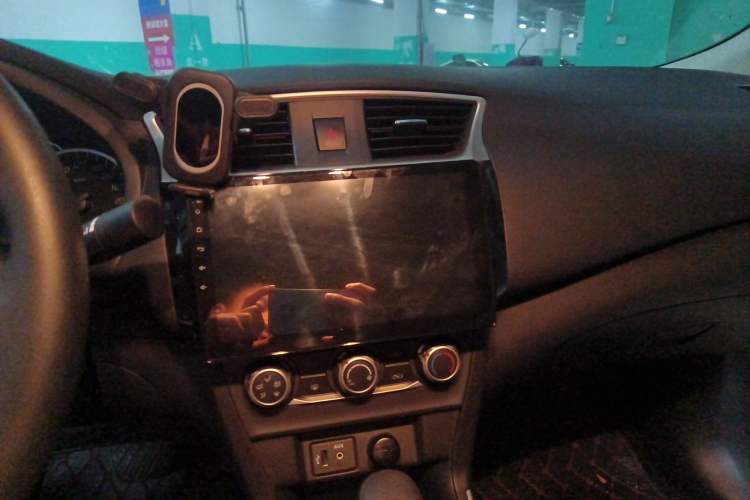 Used Nissan Sylphy 2022 Classic 1.6XE CVT Comfort Edition Audio And AC Panel