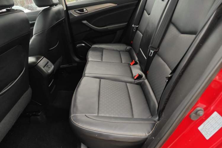 Used Changan Eado 2019 High-Energy Edition 1.6L GDI Manual Pioneer Model China VI Standard
