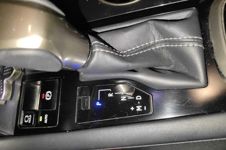 Used Lexus RX 2016 300 Two-Wheel Drive Elite Version China V Standard Gear Lever