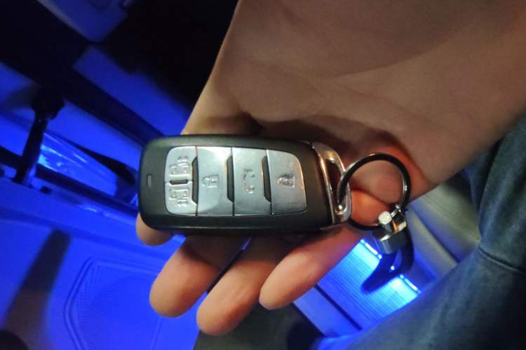 Used CHANGAN OSHAN Cosmos 2022 1.5T Automatic Business Model
