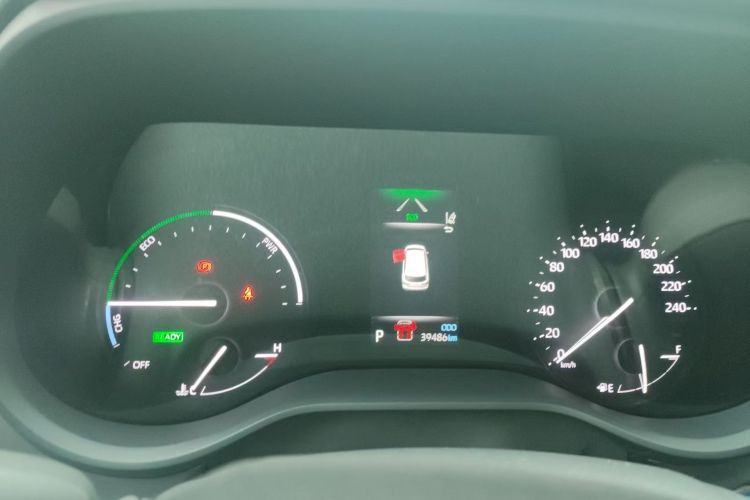 Used Toyota Granvia 2023 2.5L Hybrid Luxury Edition