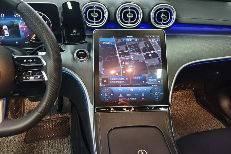 Used Mercedes-Benz C-Class 2023 Second Facelift C 260 L Sport Edition Audio And AC Panel