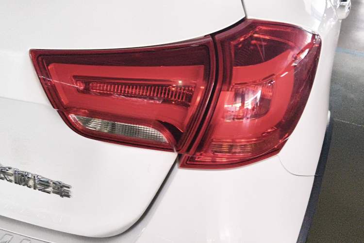 Used Haval H1 2016 Revised Version Blue Badge 1.5L Manual Comfort Edition
