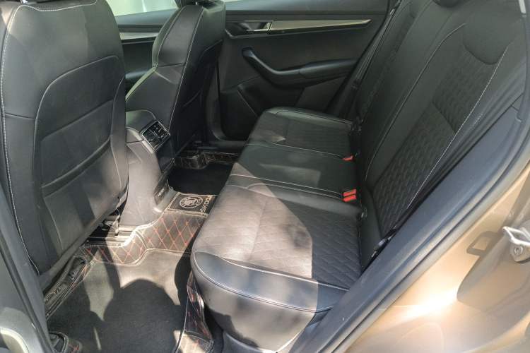 Used Skoda Karoq 2018 TSI280 Luxury Edition China V Standard Left Rear Seat