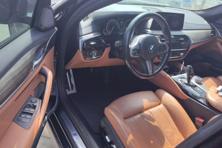 Used BMW 5 Series 2019 530i M Sport Package Driver Seat