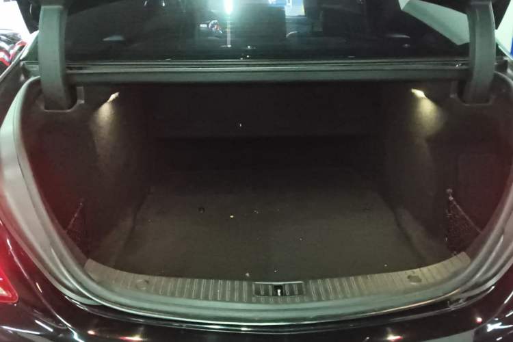 Used Mercedes-Benz S-Class 2016 S 320 L Business Model
