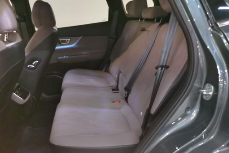 Used Chery Fengyun T8 2025 1.5T 130km Deluxe Version 5 Seats Left Rear Seat