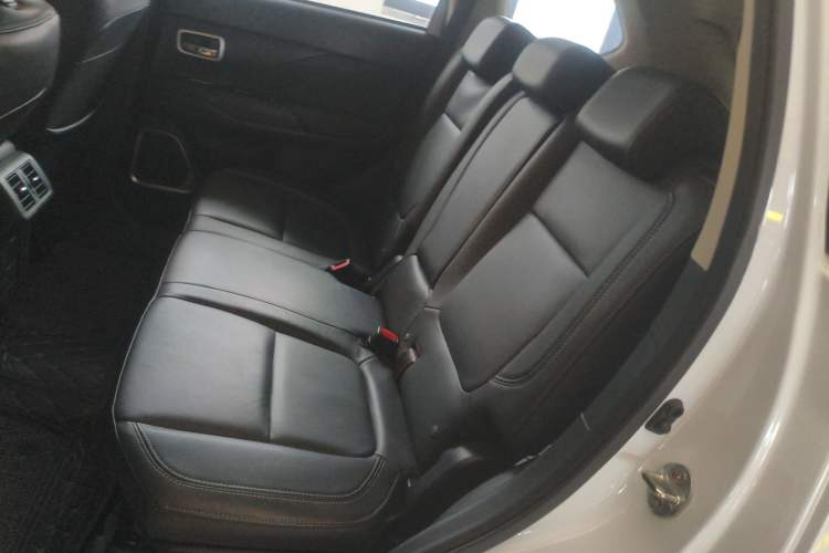 Used Mitsubishi Outlander 2019 2.0L Two-Wheel Drive Comfort Edition 5 Seats China V Standard