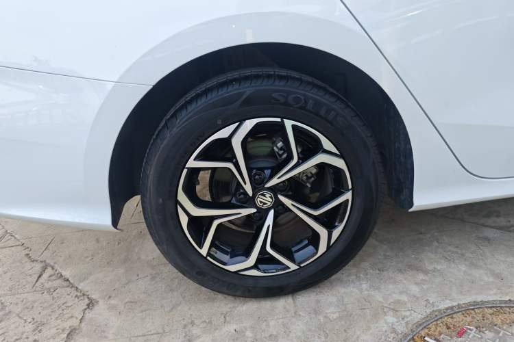 Used MG 5 2023 180 DVVT CVT Fashion Edition